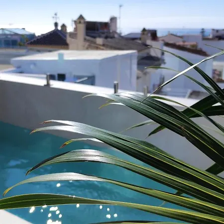 Abril Plaza Private Pool Нерха