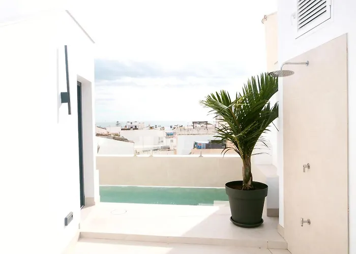 Abril Plaza Private Pool Апартаменты