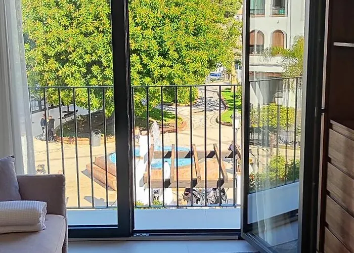 Апартаменты Abril Plaza Private Pool Нерха